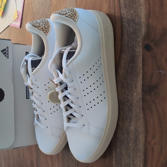 Adidas Women's Advantage 2.0 Sneakers - Picture 3 of 8